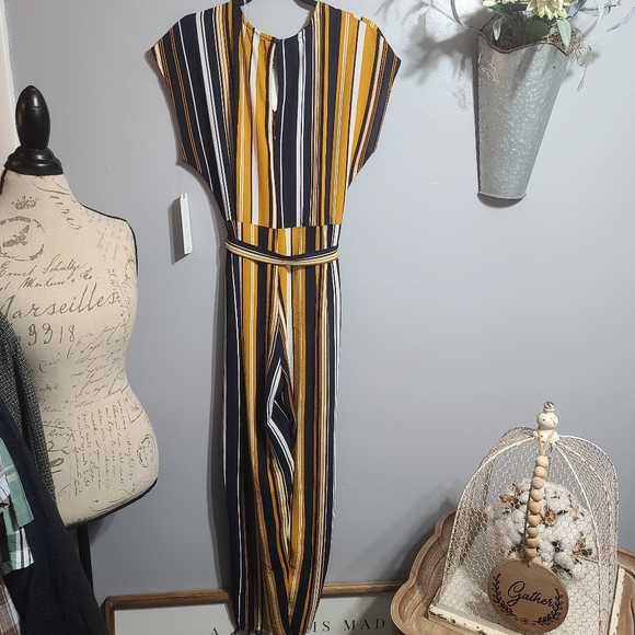 New Almost Famous Jumpsuit Gold White Blue SZ XL - Picture 2 of 4